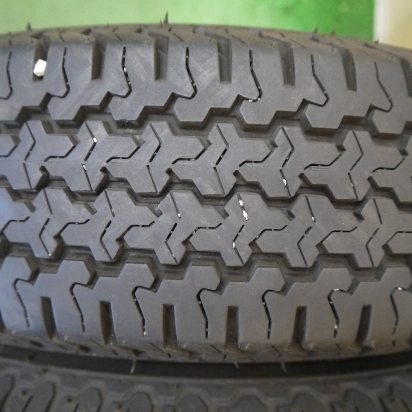 バリ溝！24年！9.5分★145R12 6PR ヨコハマ SUPER VAN 355 タイヤ 12インチ 軽 トラック 軽 バン ハイゼット 等★6061511Hノタ