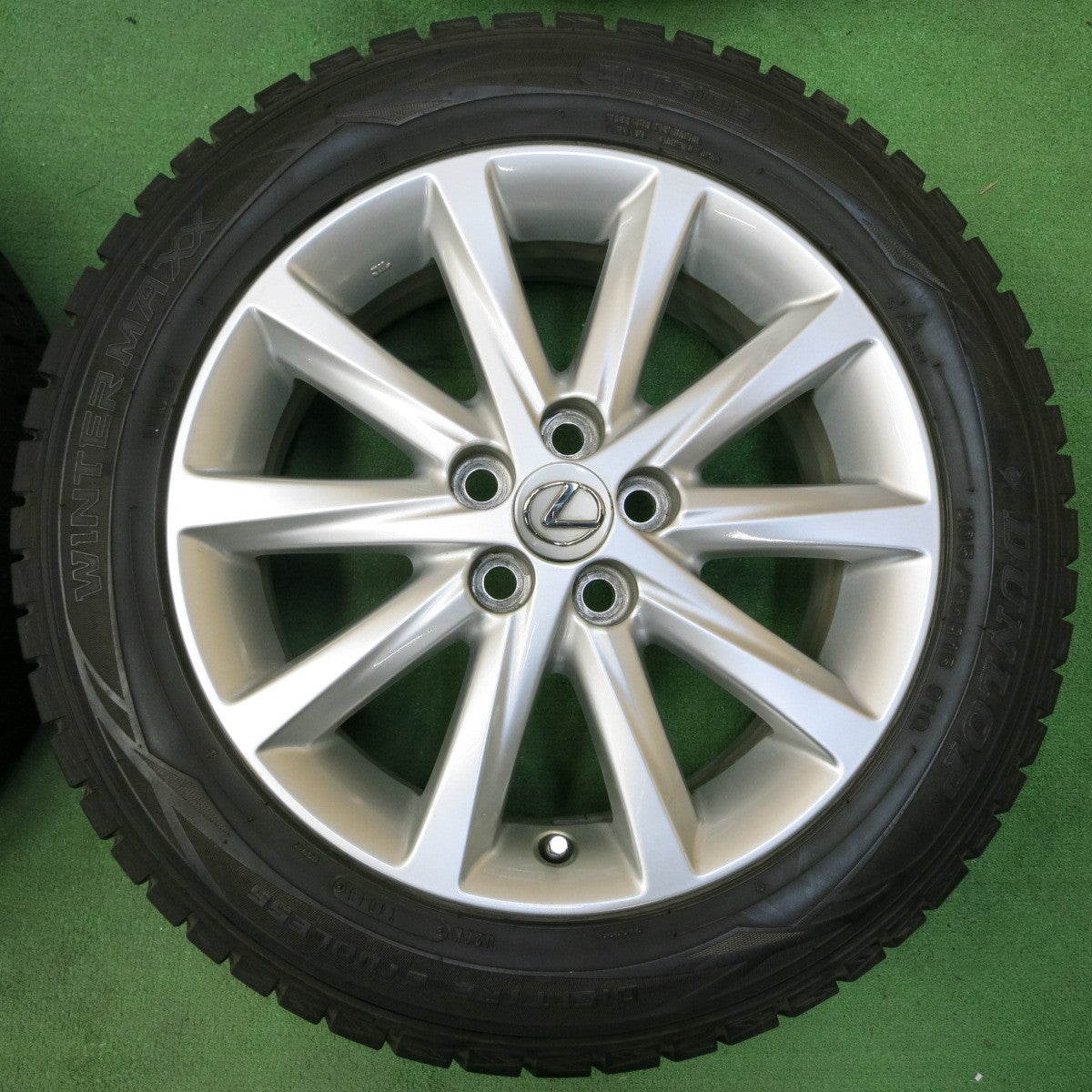 *送料無料* バリ溝！キレイ！8.5分★レクサス CT200h 純正 205/55R16 スタッドレス ダンロップ ウインターマックス WM01 PCD100/5H★4051004イス