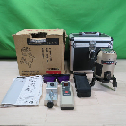 [送料無料] ☆マキタ 屋内・屋外 兼用 墨出し器 SK89 おおがね・通り芯+ろく 受光器 レーザー ライン 墨出器 makita 現状品☆