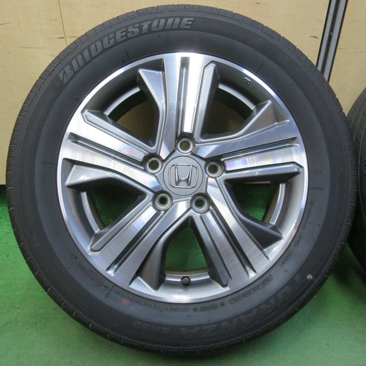 バリ溝！21年！キレイ！8.5分★ホンダ RP ステップワゴン 純正 205/60R16 ブリヂストン トランザ ER33 16インチ PCD114.3/5H★5050812イノ