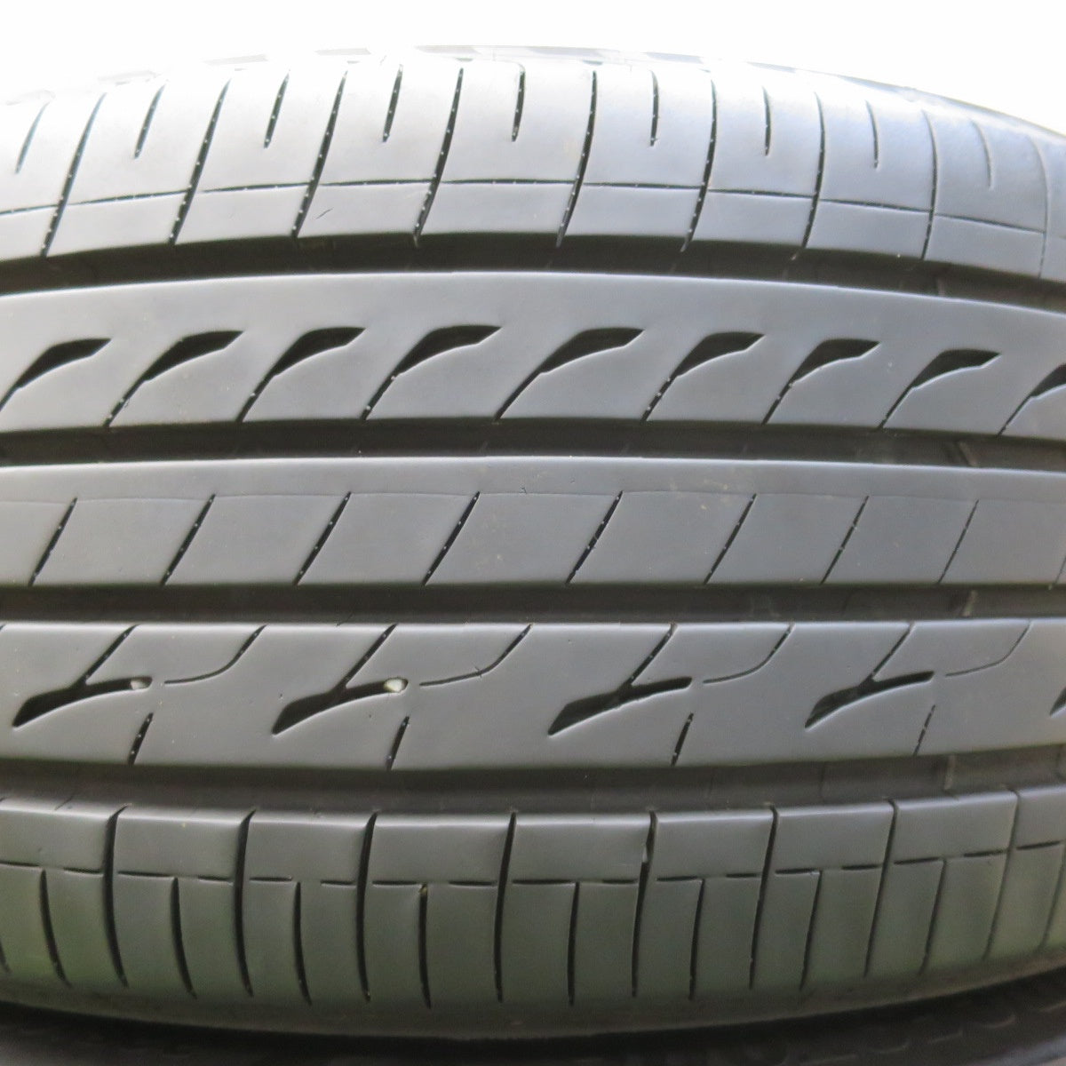 バリ溝！24年！キレイ！9.5分★ワーゲン ゴルフ7 純正 OP 225/40R18 ブリヂストン レグノ GR-X3 18インチ PCD112/5H★5101707イノ