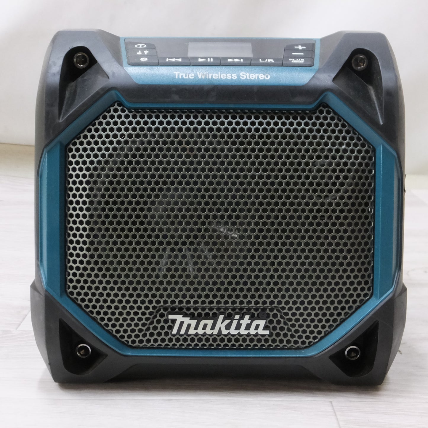[送料無料] ◆makita マキタ 充電式スピーカー MR203 18V BL1815 バッテリー付き 防塵 防水 Bluetooth◆