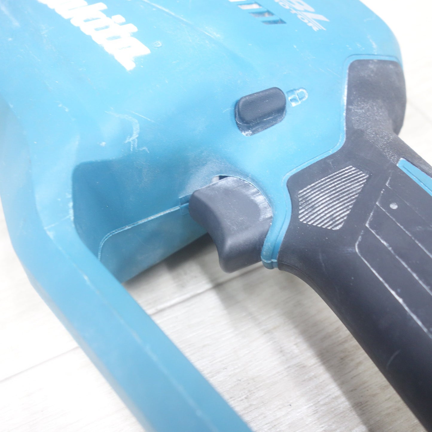[送料無料] ◆マキタ 充電式 レシプロソー JR189D 電動 工具 切断機 セーバーソー セーバソー 18V makita◆