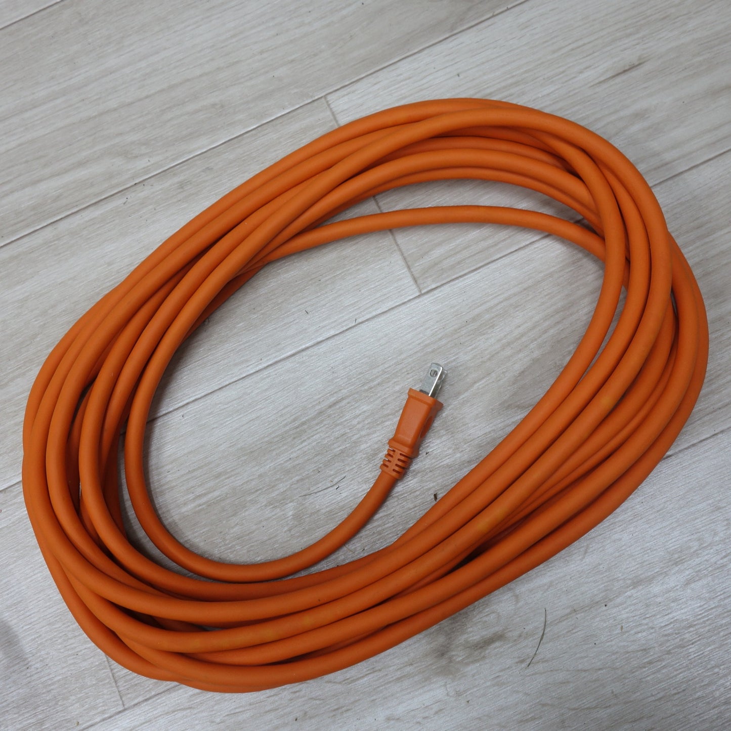 [送料無料] キレイ◆マキタ 160mm 芝生 バリカン MUM1600 コード式 芝刈り機 芝刈機 100V makita◆