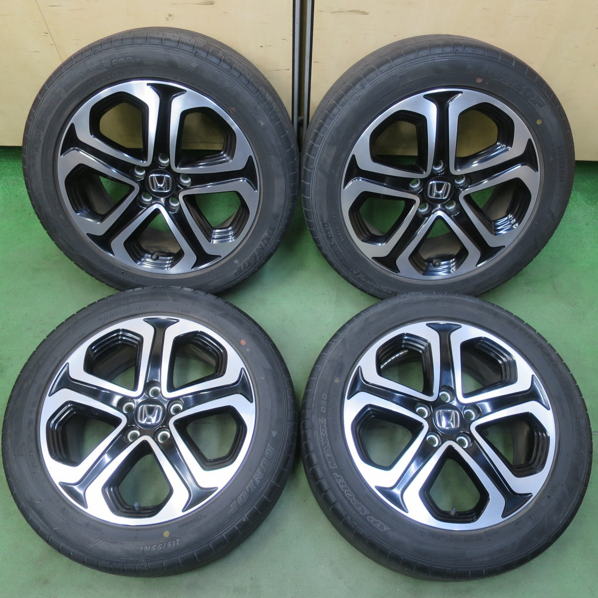 キレイ◎ホンダ RU ヴェゼル 純正 215/55R17 ダンロップ SPスポーツマックス 050 17インチ PCD114.3/5H◎6063003イノ