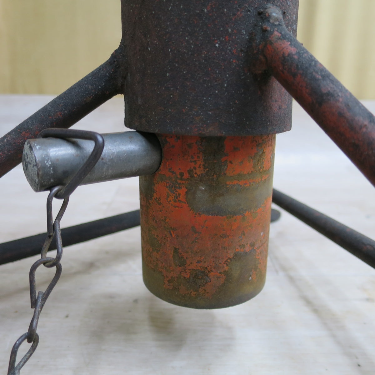 [送料無料] 2点まとめ売り◆馬 ジャッキ ウマ うま ジャッキ メーカー 型式 不明 工具 ジャッキスタンド 自動車整備 車検 タイヤ交換 等に 現状品◆