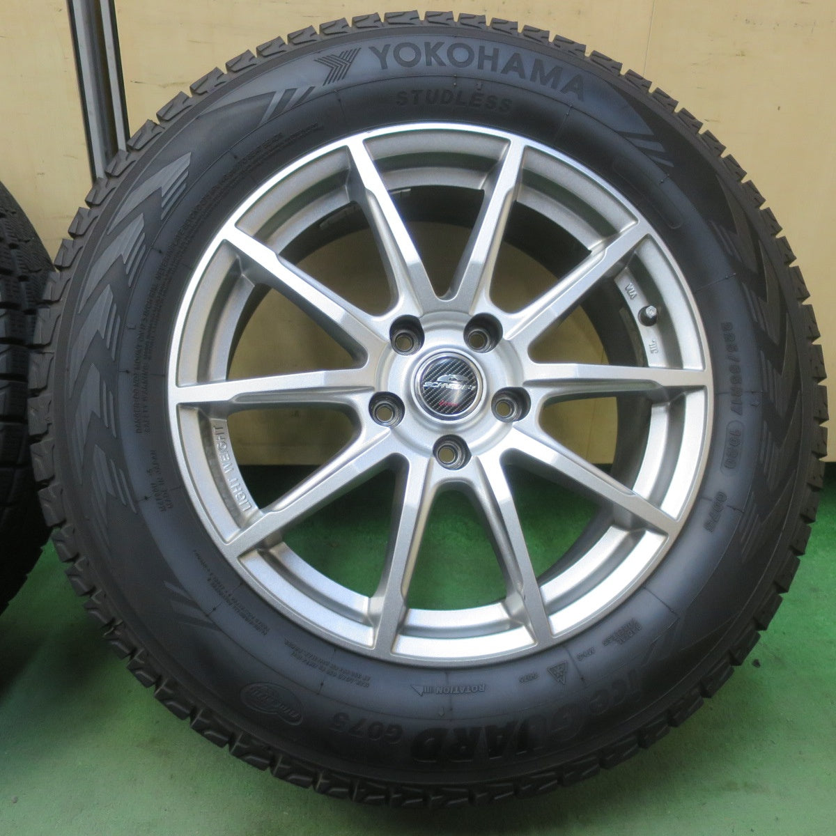 バリ溝！キレイ！9.5分◎スタッドレス 225/65R17 ヨコハマ アイスガード G075 SCHNEIDER ATECH シュナイダー 17インチ PCD114.3/5H◎6102004イス