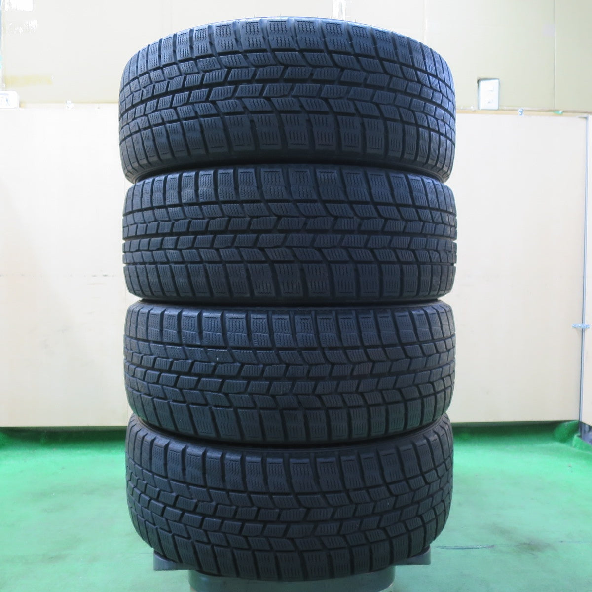 [送料無料] バリ溝！9分★プリウス 等 215/45R17 スタッドレス グッドイヤー アイスナビ6 ravrion LUMIERE ラブリオン 17インチ  PCD100/5H★5011704イス