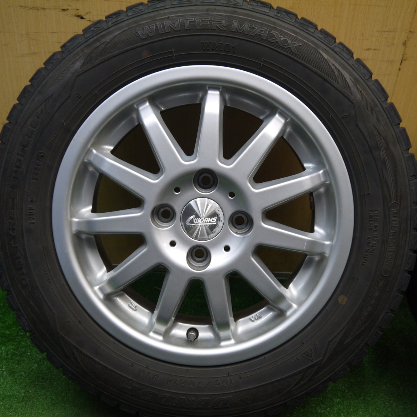 キレイ★ワーゲン up! 等 165/70R14 スタッドレス ダンロップ ウインターマックス WM01 CWORKS MS-1 C-Works シーワークス 14インチ PCD100/4H★6030907Hス