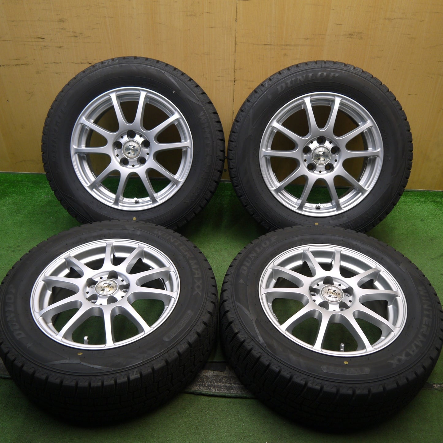 バリ溝！23年！9.5分★プリウス 等 195/65R15 スタッドレス ダンロップ ウインターマックス WM02 ZEPHYR ゼファー 15インチ PCD100/5H★5100301Hス
