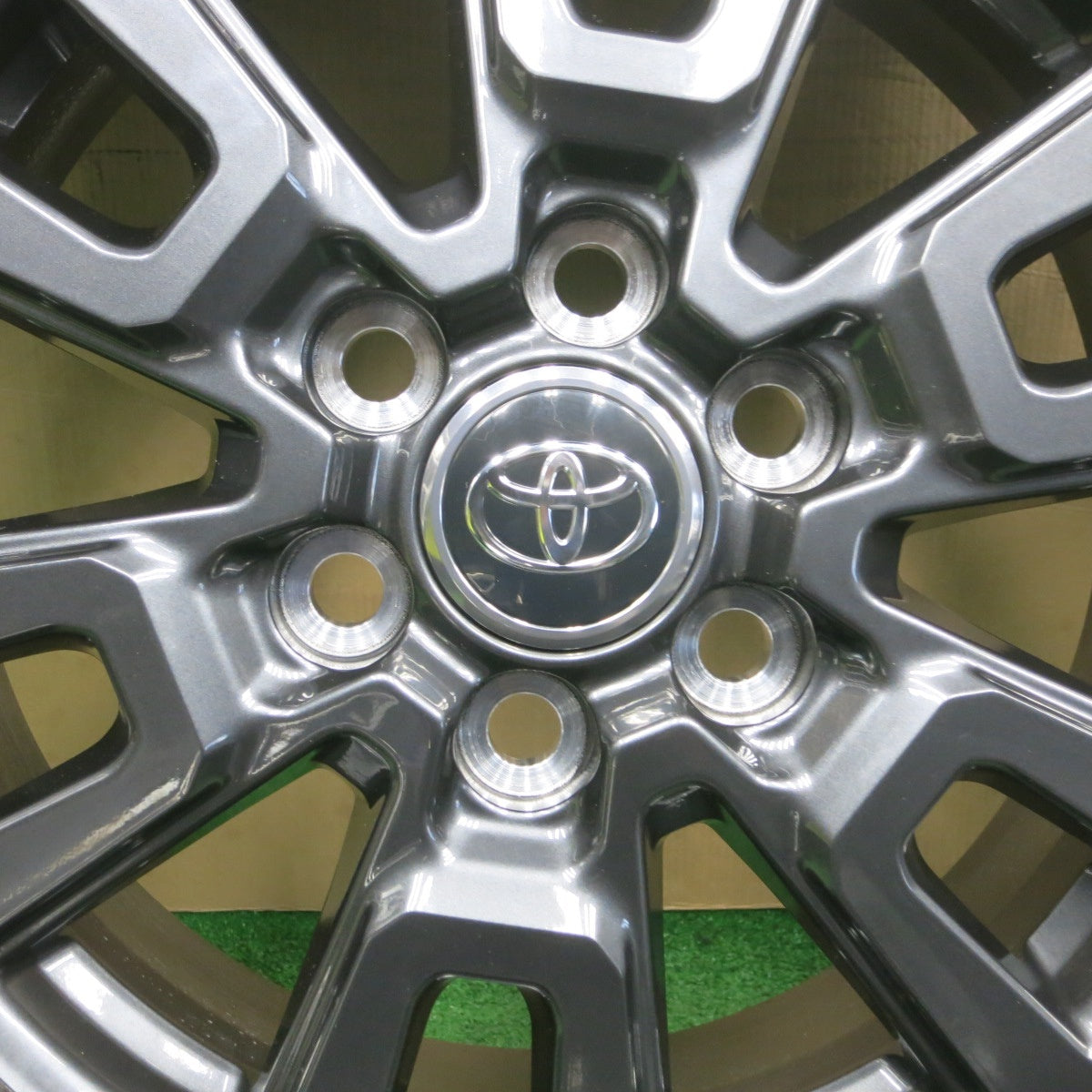 新車外し！25年★トヨタ ランクル 250 VX 純正 265/65R18 ダンロップ グラントレック AT23 18インチ PCD139.7/6H★6020802NKノ