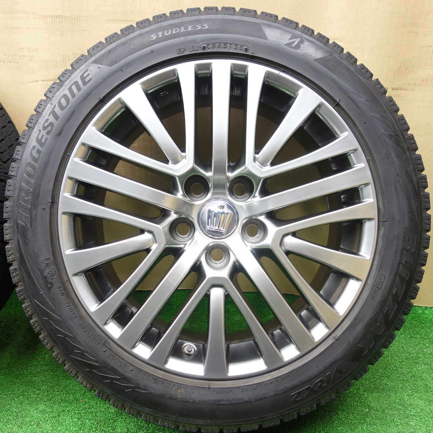 センサー付★トヨタ 210系 クラウン マジェスタ 純正 225/50R17 スタッドレス ブリヂストン ブリザック VRX2 17インチ PCD114.3/5H★5120101KTス