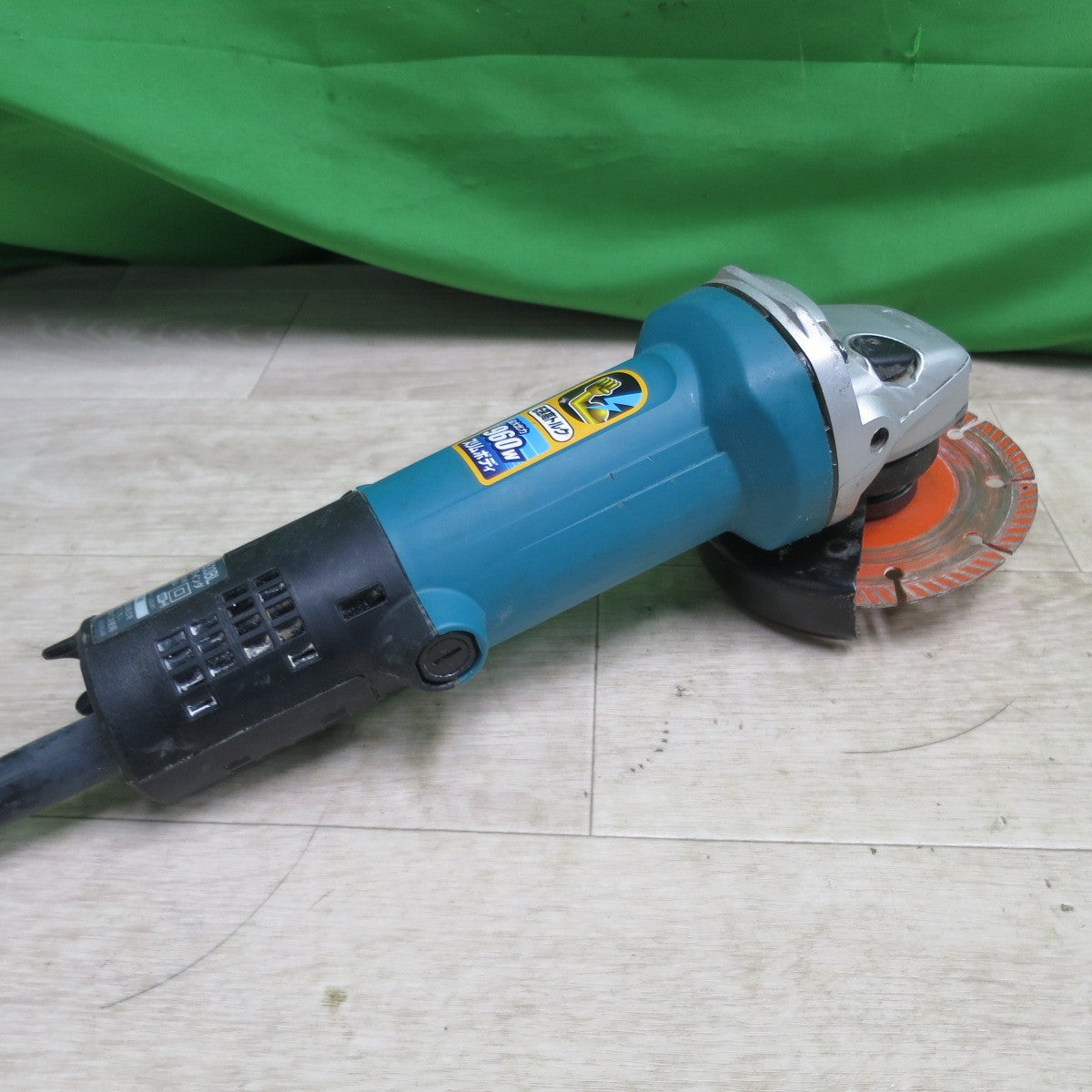 [送料無料] ２台まとめ売り☆マキタ グラインダー 9533BL HITACHI グラインダー XS2000 研磨 研削機 電動 工具 DIY 工事 道具☆