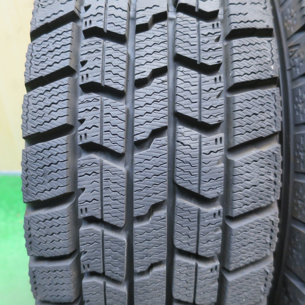 ほぼ未使用！25年！キレイ★スタッドレス 155/65R13 グッドイヤー アイスナビ7 EMBELY 社外 アルミ 13インチ PCD100/4H★6032904NJス