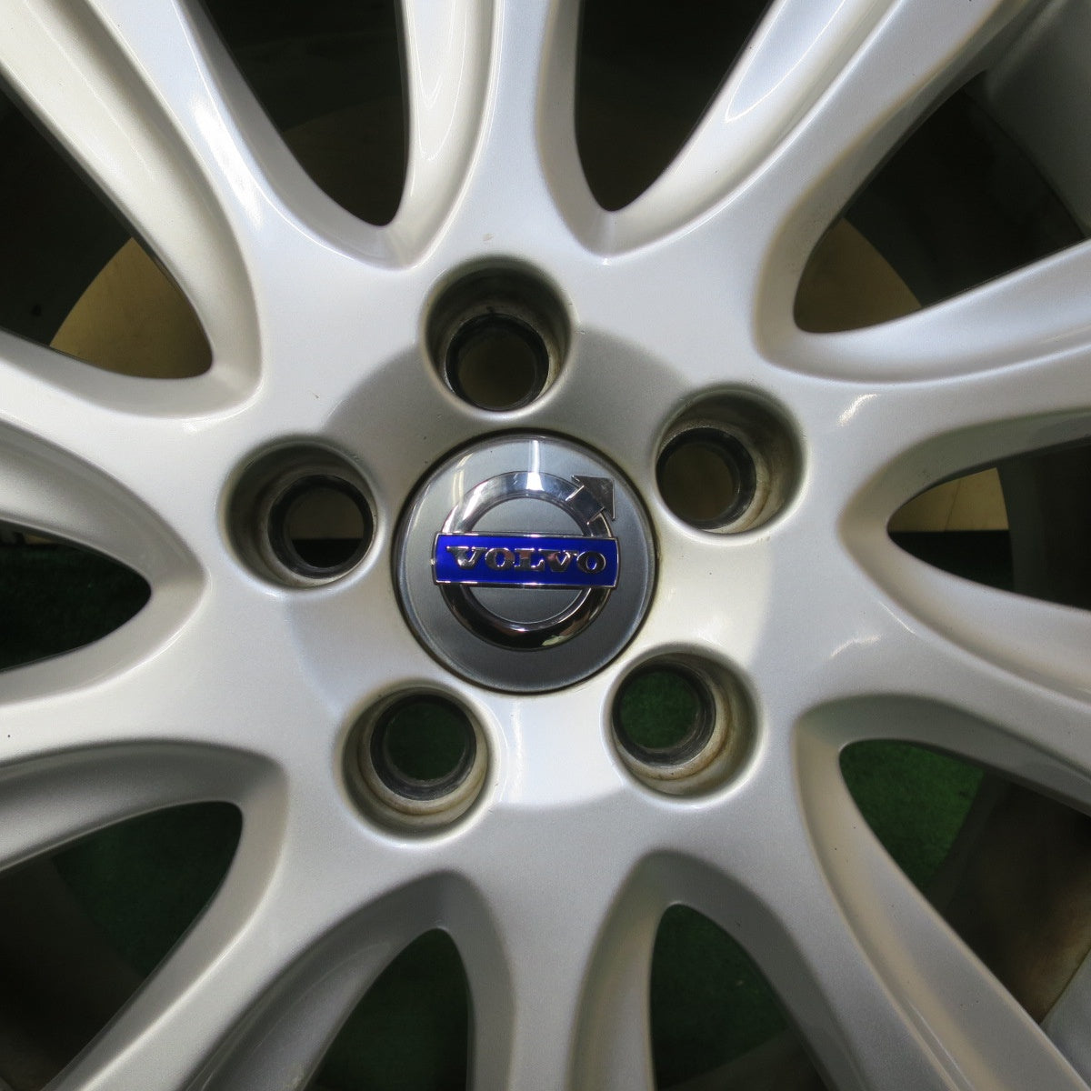 4本価格★ボルボ V40 純正 205/50R17 ダンロップ LE MANS V ルマン5 17インチ PCD108/5H★5070704イノ