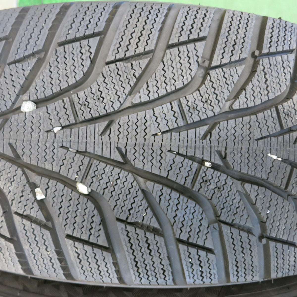 バリ溝！25年！キレイ！ほぼ10分★スタッドレス 215/60R17 ハンコック ウインター アイセプト IZ3 G-SPEED Gスピード 17インチ PCD114.3/5H★6053106HAス