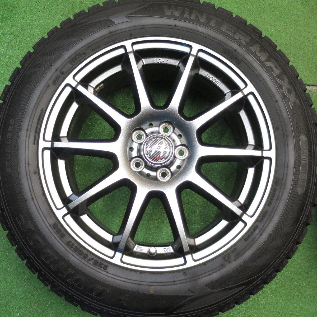 バリ溝！キレイ！9.5分★フォレスター XV 等 225/60R17 スタッドレス ダンロップ ウインターマックス WM02 SCHNEIDER シュナイダー 17インチ PCD100/5H★5030702Hス
