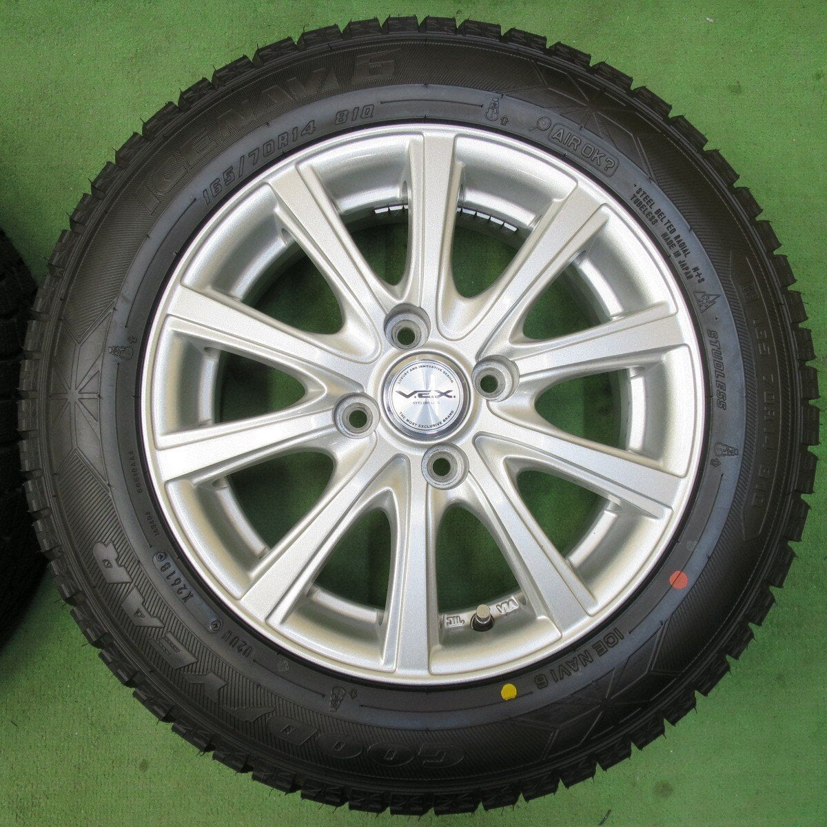 タイヤほぼ未使用！キレイ★スタッドレス 165/70R14 グッドイヤー アイスナビ6 V.E.X. VEX 14インチ PCD100/4H★5022714イス