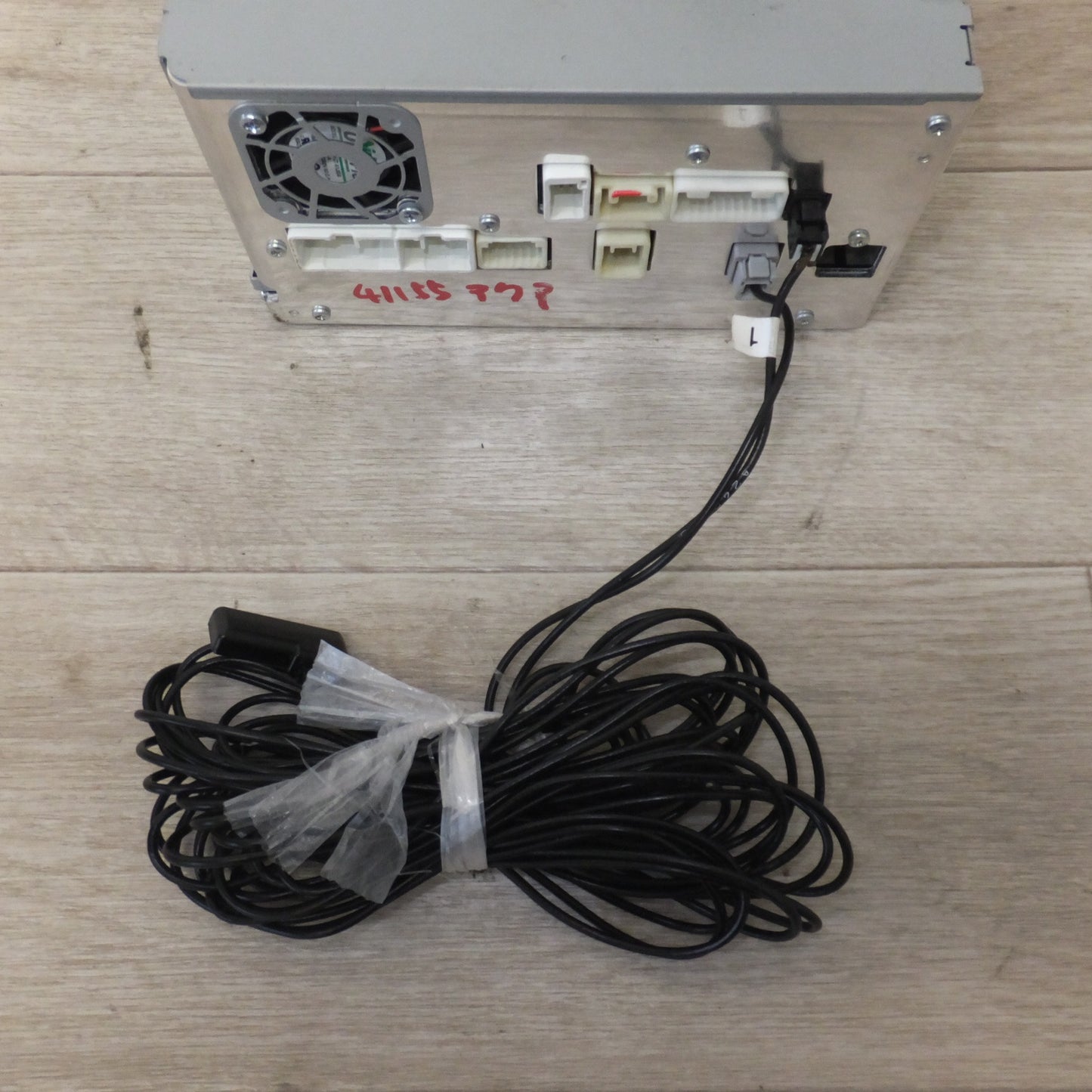 [送料無料] 現状品★パイオニア製 トヨタ 純正 メモリーナビ マルチAVステーション NSCP-W61 08545-00U60 セキュリティロック(23)★
