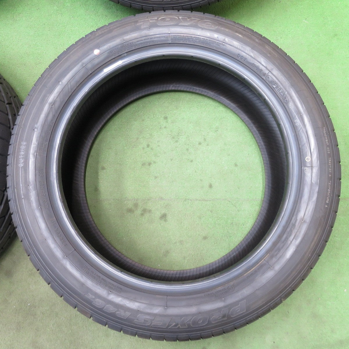 新車外し！23年★225/55R19 トーヨー プロクセス R46A タイヤ 19インチ ハリアー CX-5 CX-8 ヴェルファイア アルファード 等★6031301NGノタ