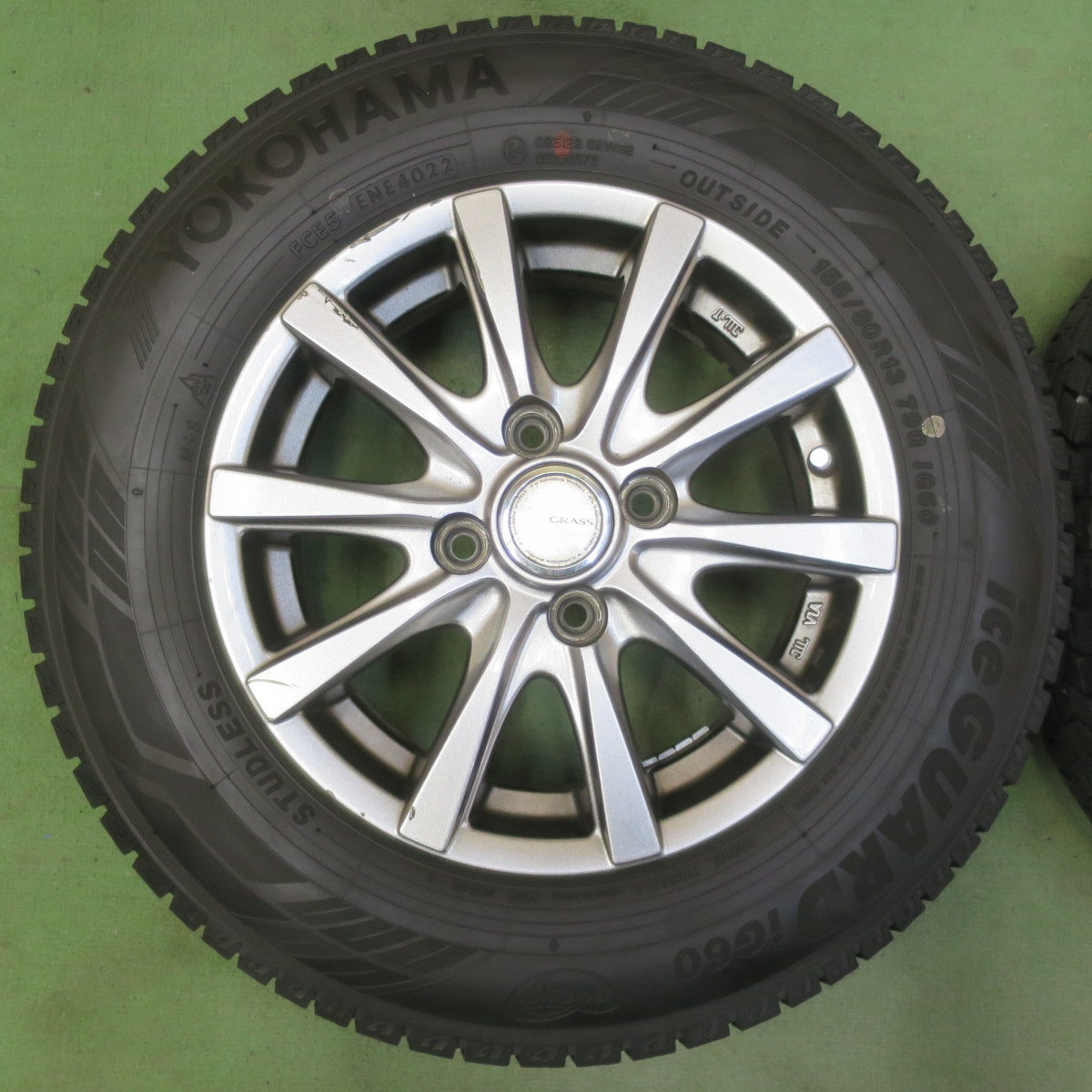 バリ溝！22年！8.5分★スタッドレス 155/80R13 ヨコハマ アイスガード iG60 GRASS グラス 13インチ PCD100/4H★6042802イス