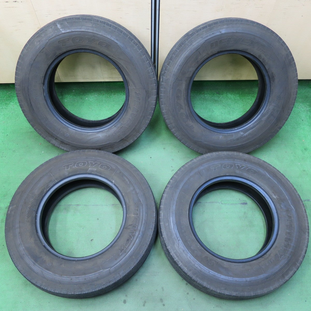 バリ溝！21年！9分★トラック タイヤ 205/85R16 117/115N トーヨー デルベックス M134 16インチ★5062609イノタ