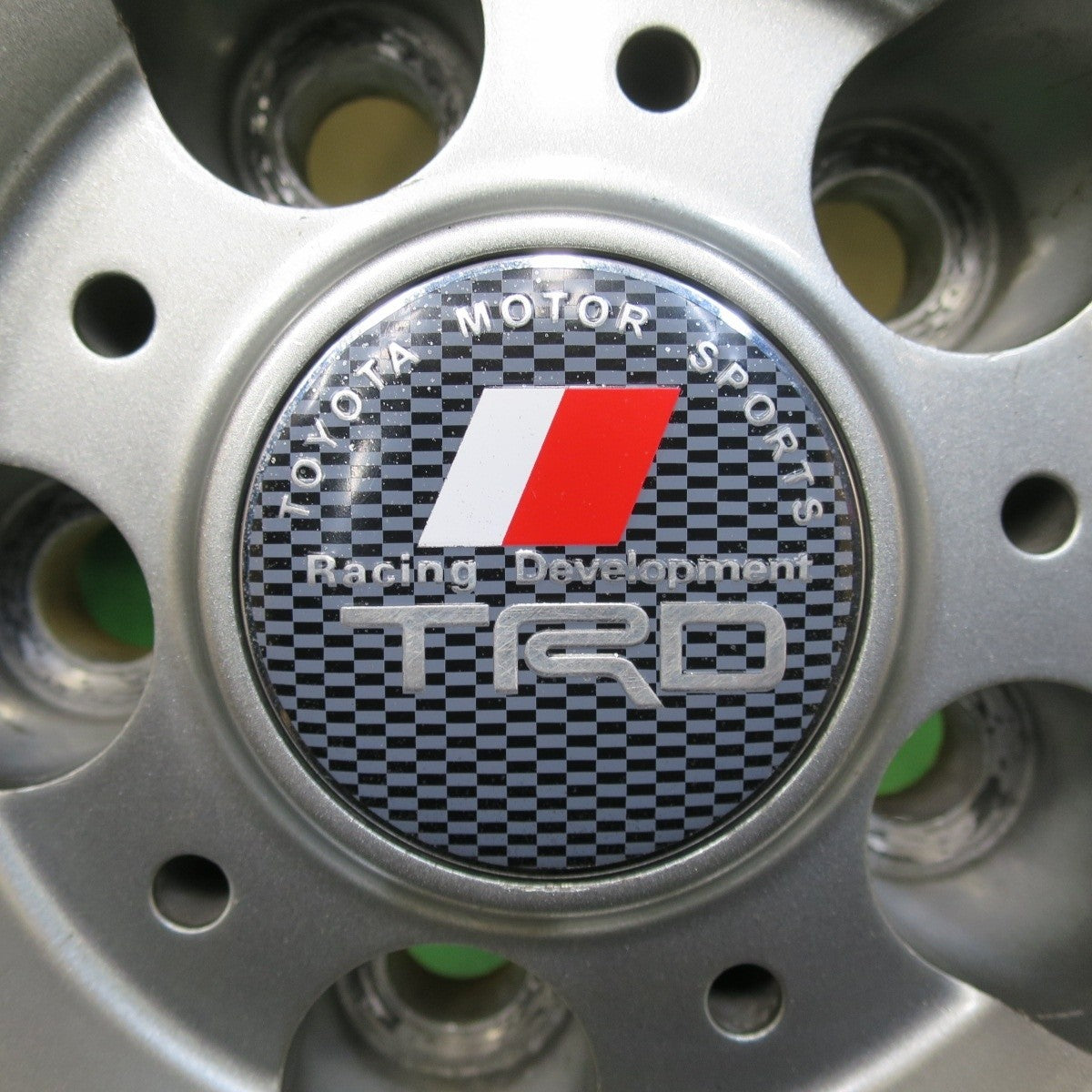 4本価格★スタッドレス 235/45R18 ブリヂストン ブリザック VRX2 ravrion TRD ラブリオン 18インチ PCD114.3/5H★5021508イス