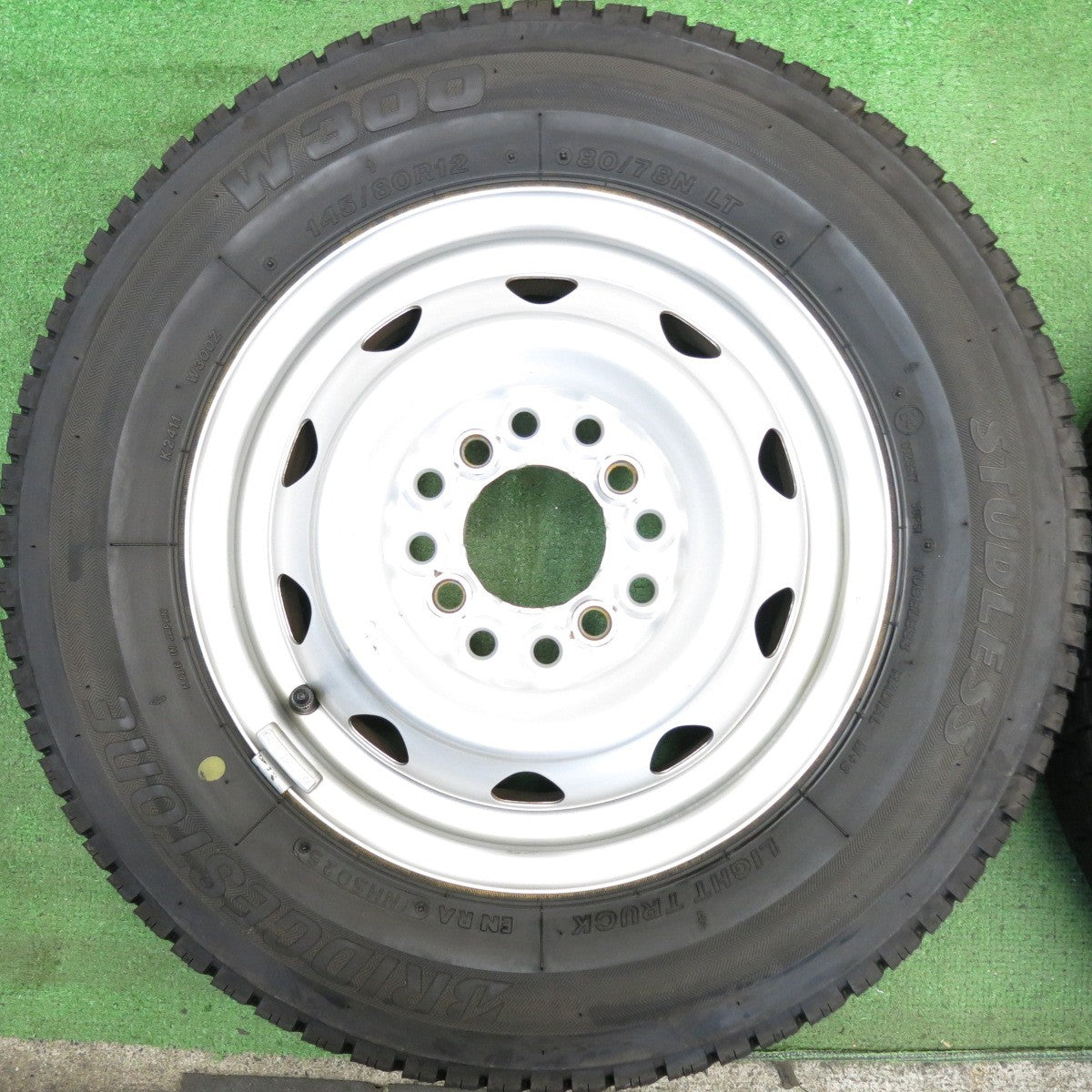 4本価格！25年◎スタッドレス 145/80R12 80/78N ブリヂストン W300 スチール ホイール 12インチ PCD100 110 114.3/4H マルチ◎6090606HAス