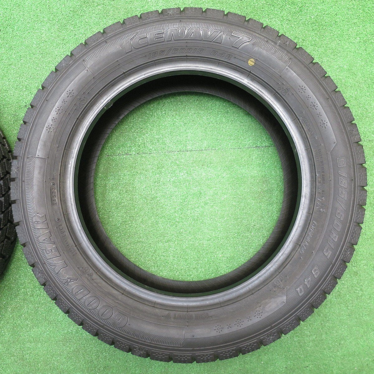 未使用！23年★スタッドレス 185/60R15 グッドイヤー アイスナビ7 タイヤ 15インチ アクア ヤリス ヴィッツ フィールダー スイフト フィット 等★5110513NJスタ