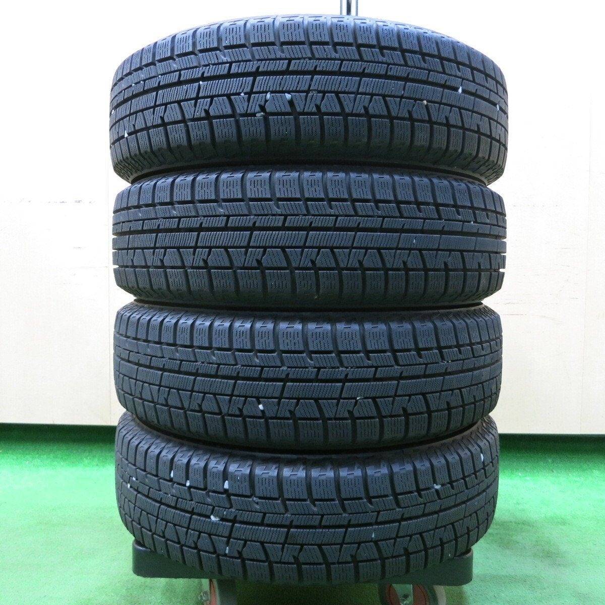 [送料無料] バリ溝！キレイ！9.5分★軽サイズ 165/60R15 スタッドレス ヨコハマ アイスガード iG50 プラス GRASS PCD100/4H★4052311イス