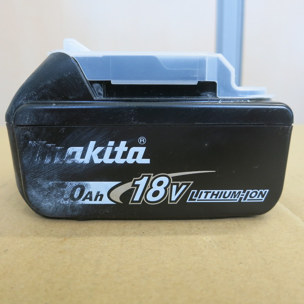 [送料無料] バッテリー2個！キレイ◆マキタ 充電式 ドライバ ドリル DF480D RTX 電動 工具 18V 防滴 防塵 防じん Makita◆