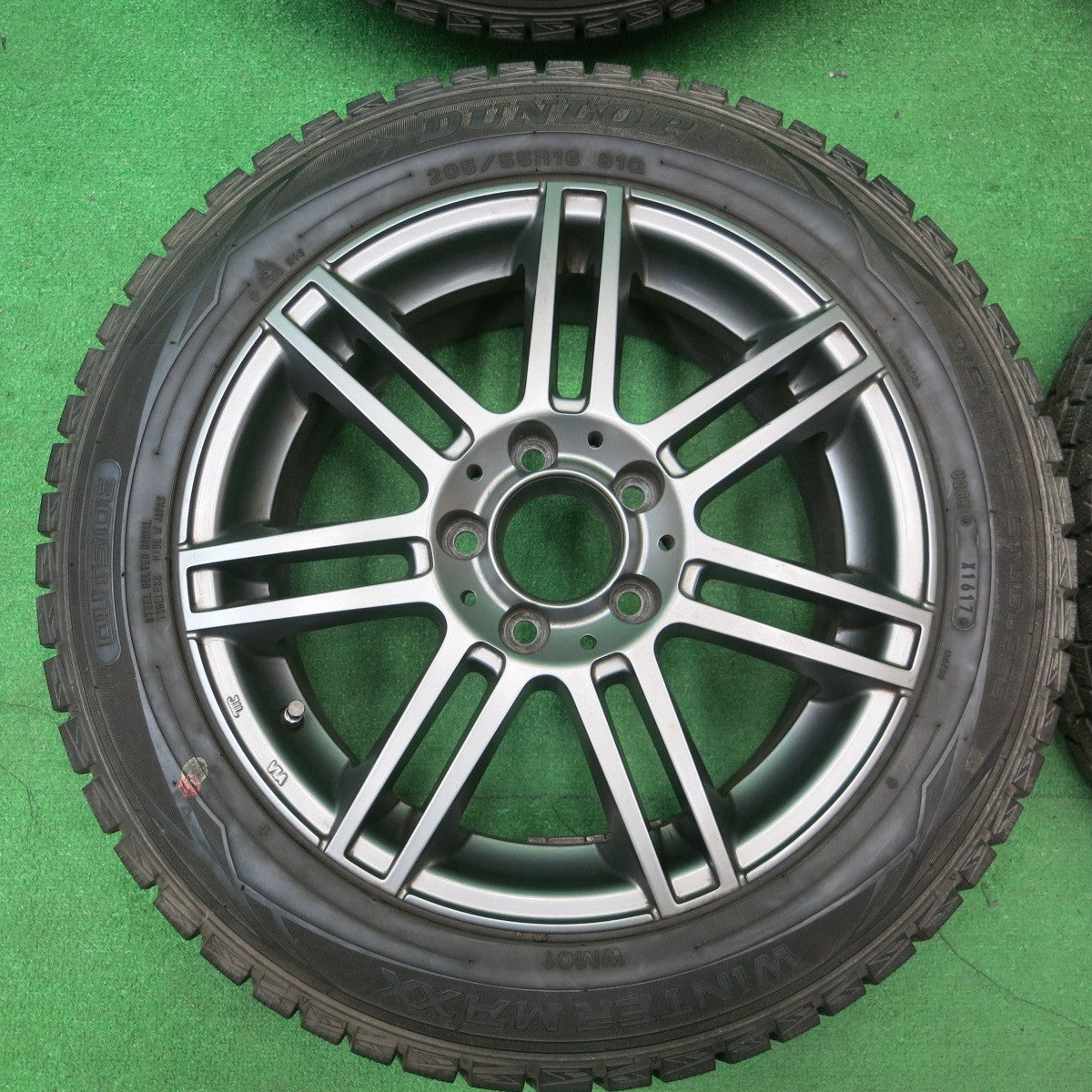 *送料無料* バリ溝！キレイ！9.5分★ベンツ 等 EUROTECH 205/55R16 スタッドレス ダンロップ ウインターマックス WM01 ユーロテック PCD112/5H★4043003ナス