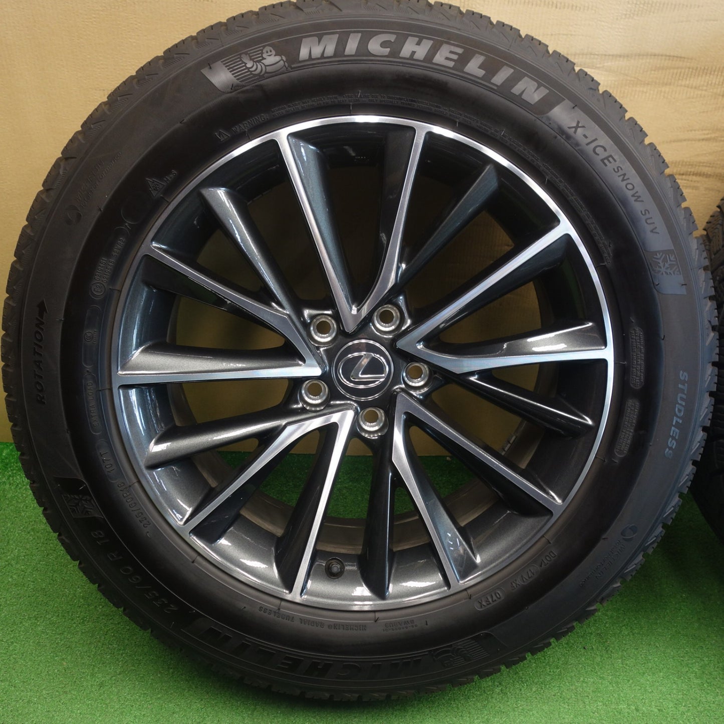 センサー付！バリ溝！23年！キレイ！9分★レクサス NX 純正 235/60R18 スタッドレス ミシュラン X-ICE SNOW SUV 18インチ PCD114.3/5H★6051101KTス