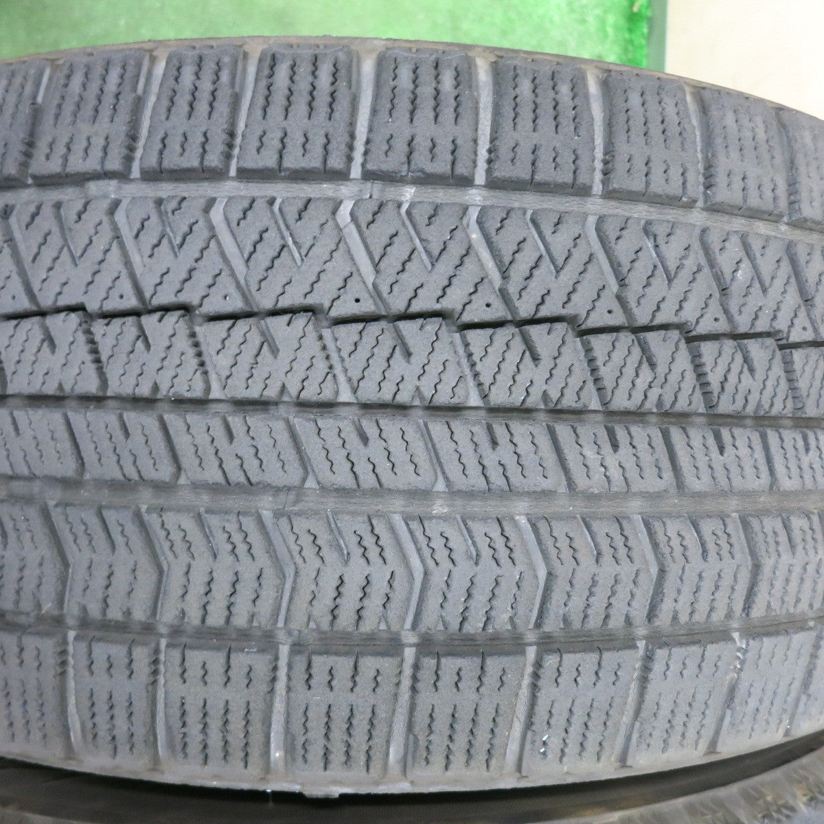 *送料無料* センサー付★レクサス ES バージョンL 純正 235/45R18 スタッドレス ブリヂストン ブリザック VRX2 18インチ PCD114.3/5H★4070301NJス