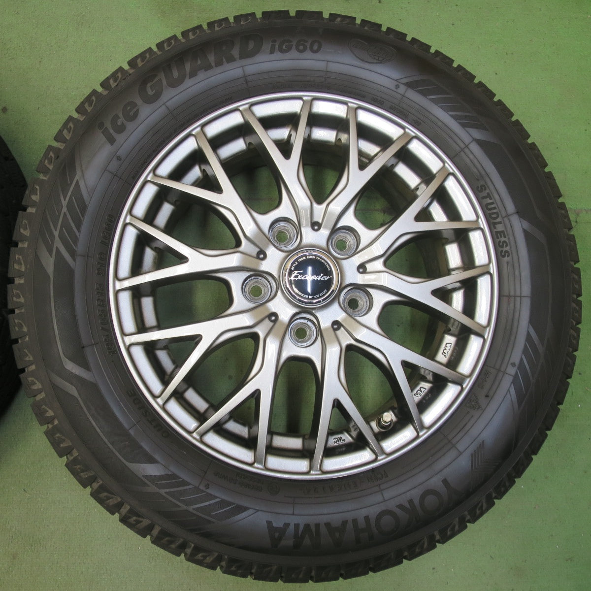 バリ溝！24年！キレイ！9.5分◎スタッドレス 195/65R15 ヨコハマ アイスガード iG60 Exceeder エクシーダー 15インチ PCD114.3/5H◎6072701イス
