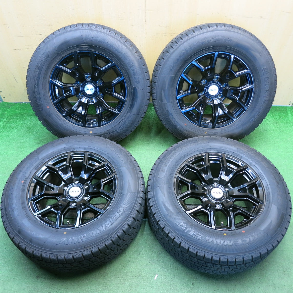 バリ溝！24年！キレイ！9.5分以上◎スタッドレス 265/65R17 グッドイヤー アイスナビ SUV D.O.S. DOS 社外 アルミ 17インチ PCD139.7/6H◎6090611HAス