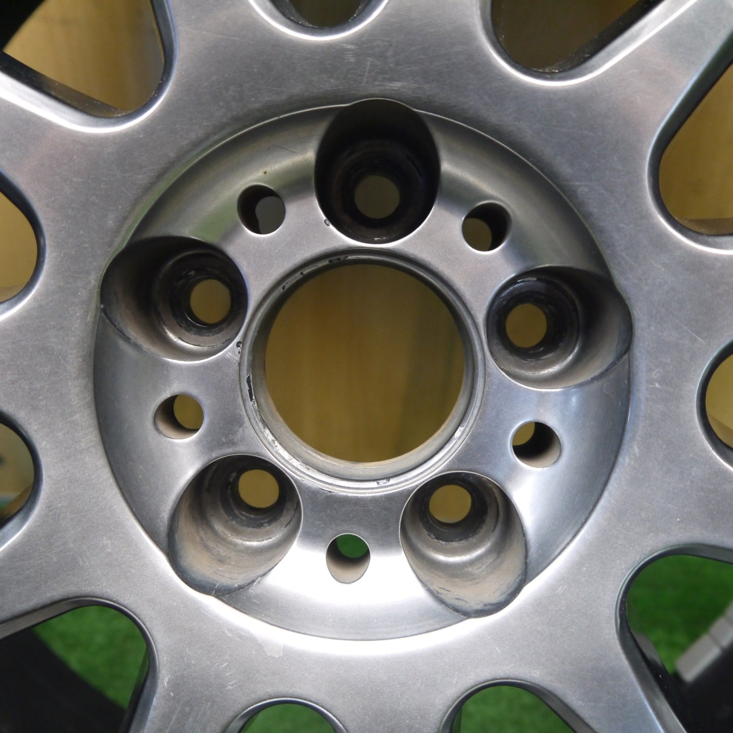 バリ溝！24年！9.5分★プリウス 等 WORK EMOTION 11R 215/40R18 スタッドレス ナンカン WINTERSAF WS-1 ワーク エモーション 18インチ PCD100/5H★6031711Hス