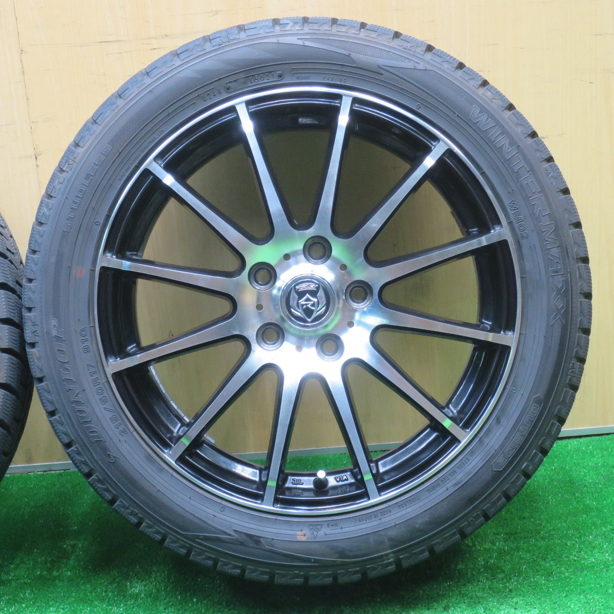 バリ溝！21年！キレイ！9.5分★スタッドレス 215/50R17 ダンロップ ウインターマックス WM02 RiZLEY ライツレー 17インチ PCD114.3/5H★5100801NJス