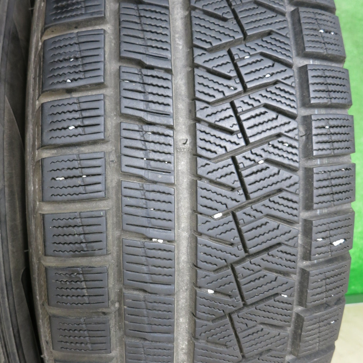 [送料無料] バリ溝！20年！キレイ！9分★スタッドレス 225/65R17 ピレリ アイスアシンメトリコ プラス JOKER ジョーカー 17インチ PCD114.3/5H★4103002NJス
