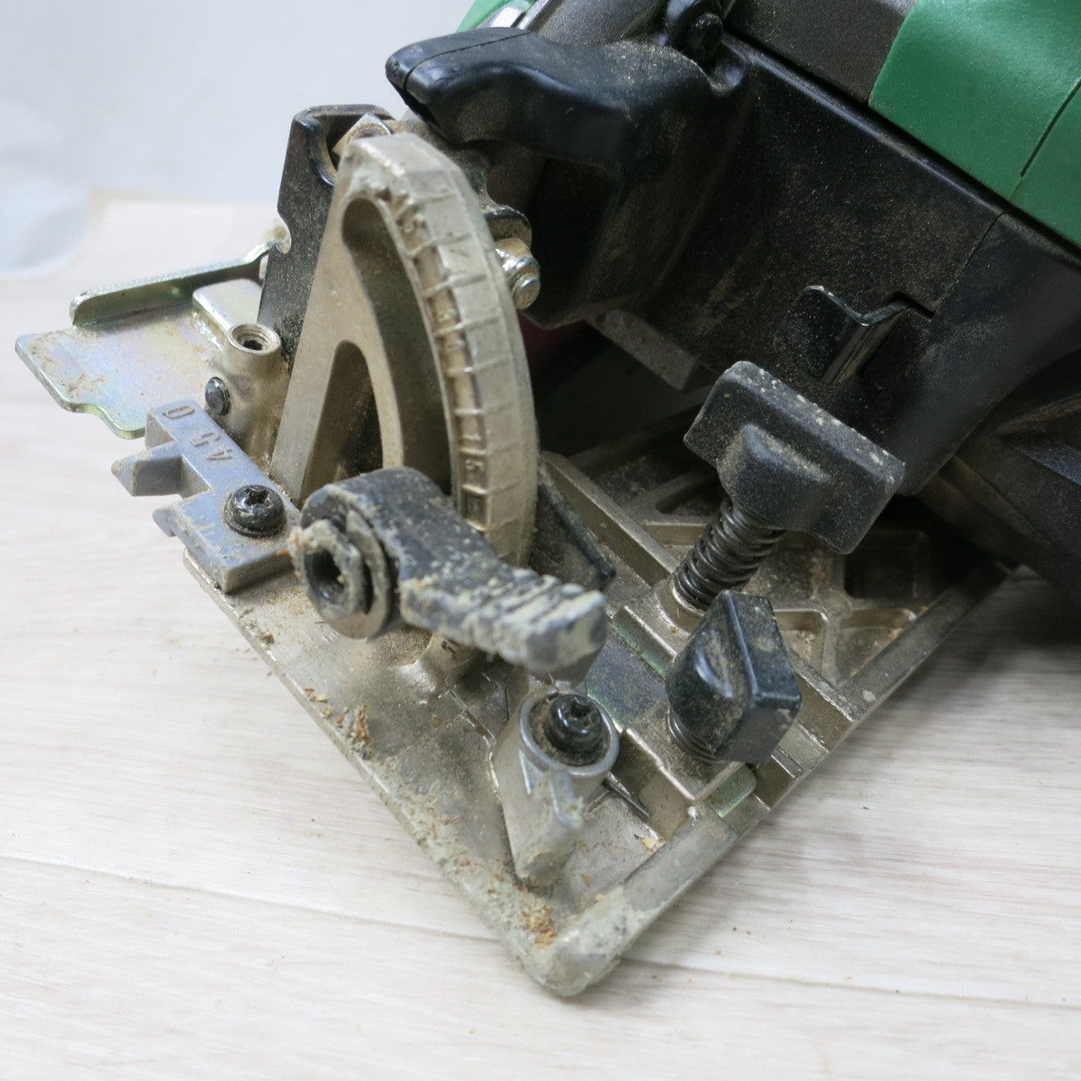 [送料無料] ◆ハイコーキ 125mm コードレス 丸のこ DC 18V C18DBL バッテリー 付き 丸鋸 マルノコ 丸ノコ HiKOKI 電動 工具◆