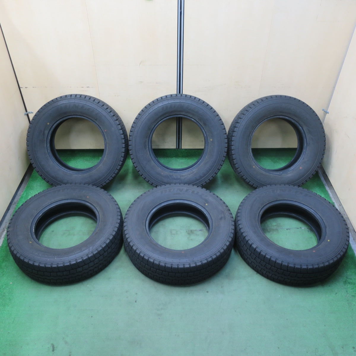 バリ溝！23年！9分！6本★トラック タイヤ 225/75R16 118/116L スタッドレス ダンロップ ウインターマックス LT03M 16インチ★5121901イスタ