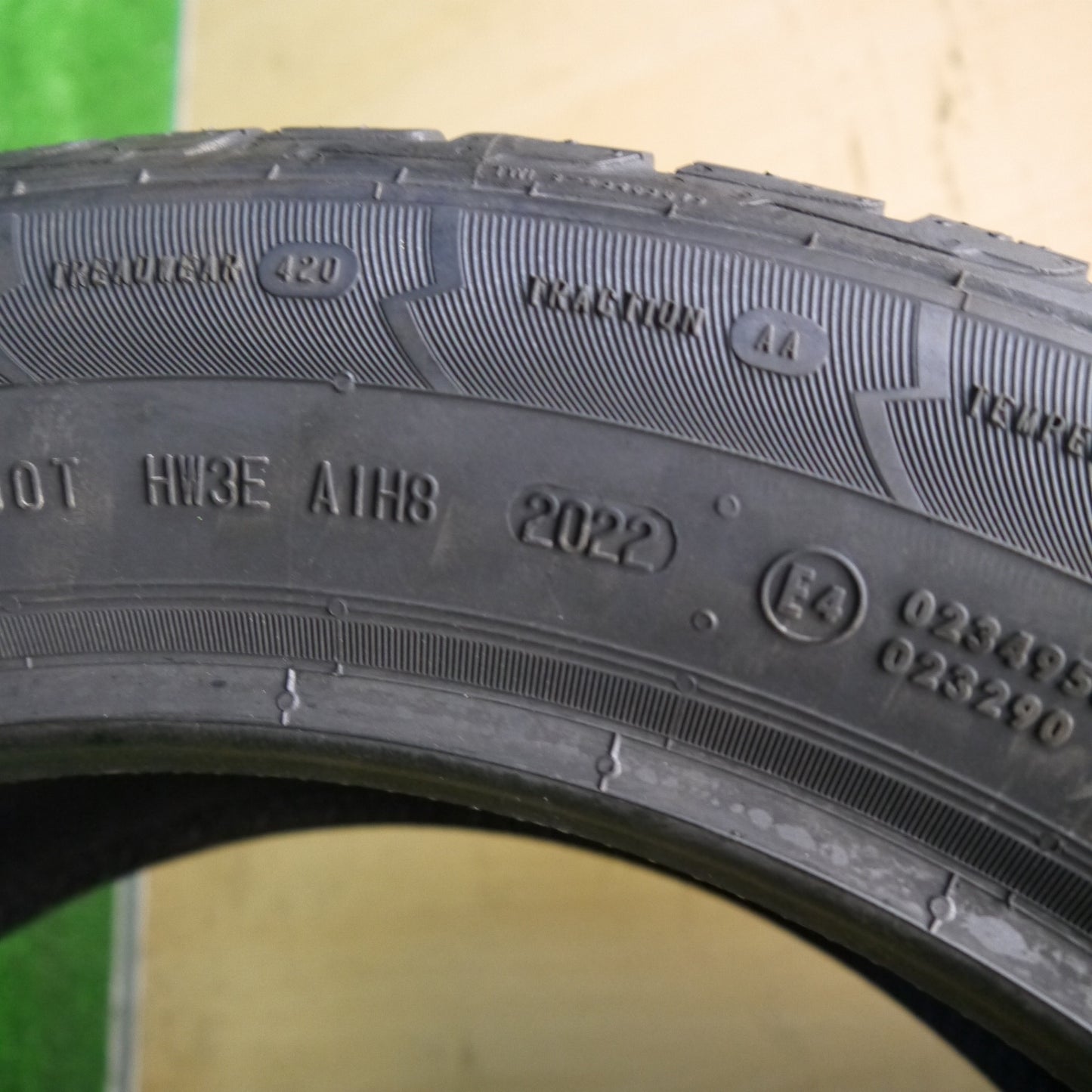 未使用！22年！1本★255/45R19 コンチネンタル クロスコンタクト MO 19インチ ベンツ 承認 タイヤ Sクラス 等★6040307Hノタ