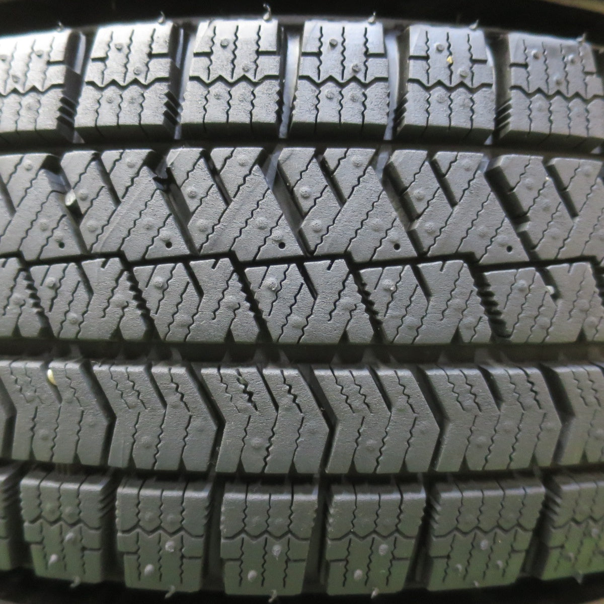 バリ溝！25年！ほぼ10分◎スタッドレス 165/65R14 ブリヂストン ブリザック VRX2 SCHNEIDER シュナイダー 14インチ ハスラー ソリオ 等 PCD100/4H◎6071503イス