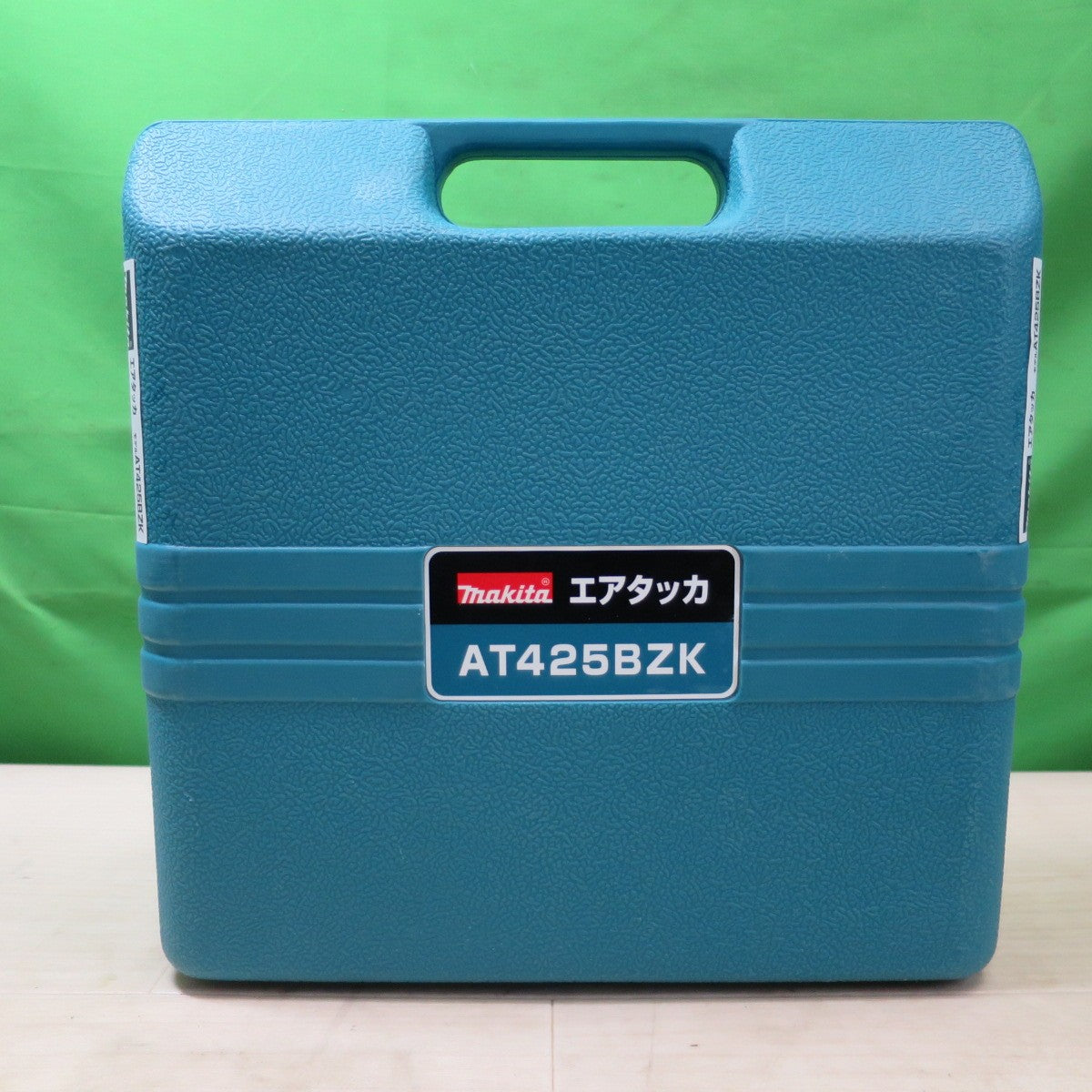 [送料無料] ☆マキタ エア タッカ AT425BZK タッカー エアー ツール 工具 ネイラ 釘打ち機 釘打機 makita☆