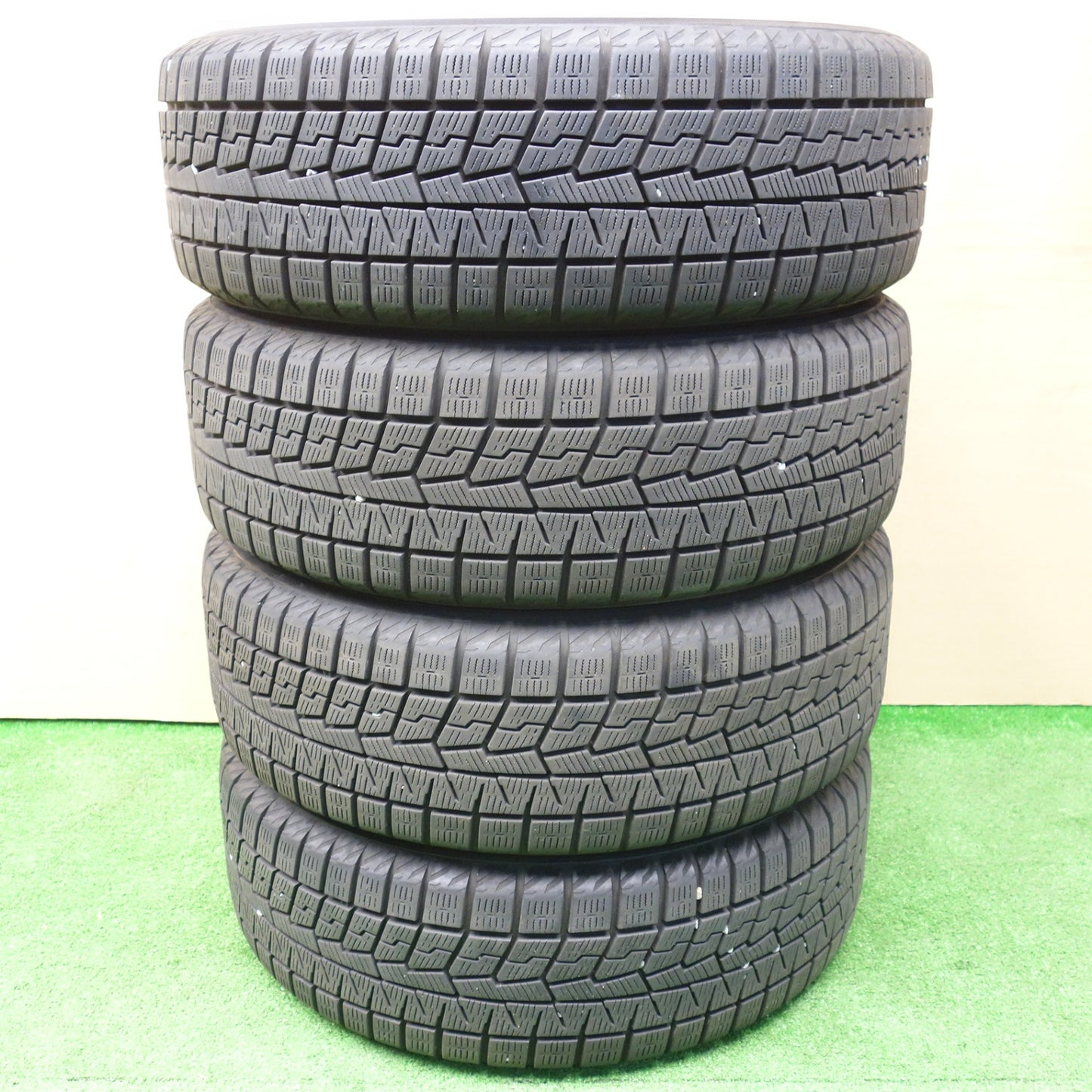 バリ溝！21年！キレイ！9.5分★スタッドレス 175/55R15 ヨコハマ アイスガード iG70 GRASS グラス 15インチ PCD100/4H★5121902KTス