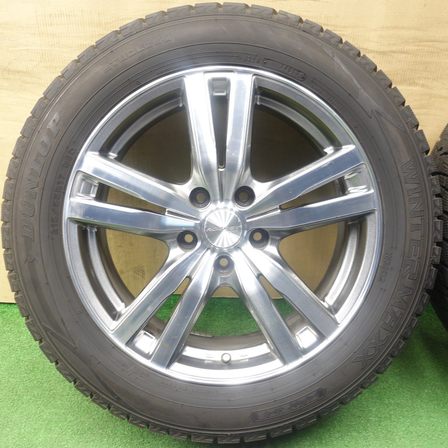 バリ溝！9.5分★スタッドレス 215/55R17 ダンロップ ウインターマックス WM02 ROZEST YT-E ロゼスト 17インチ PCD114.3/5H★6021301KTス