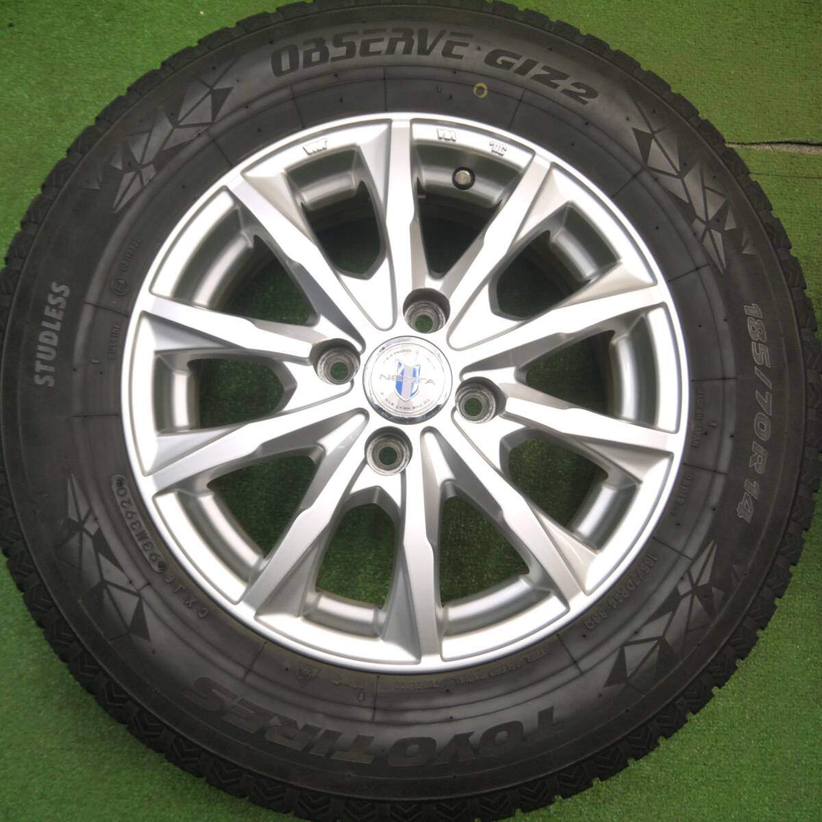 キレイ★スタッドレス 185/70R14 トーヨー オブザーブ GIZ2 NEXTA ネクスタ 14インチ PCD100/4H★4122510Hス