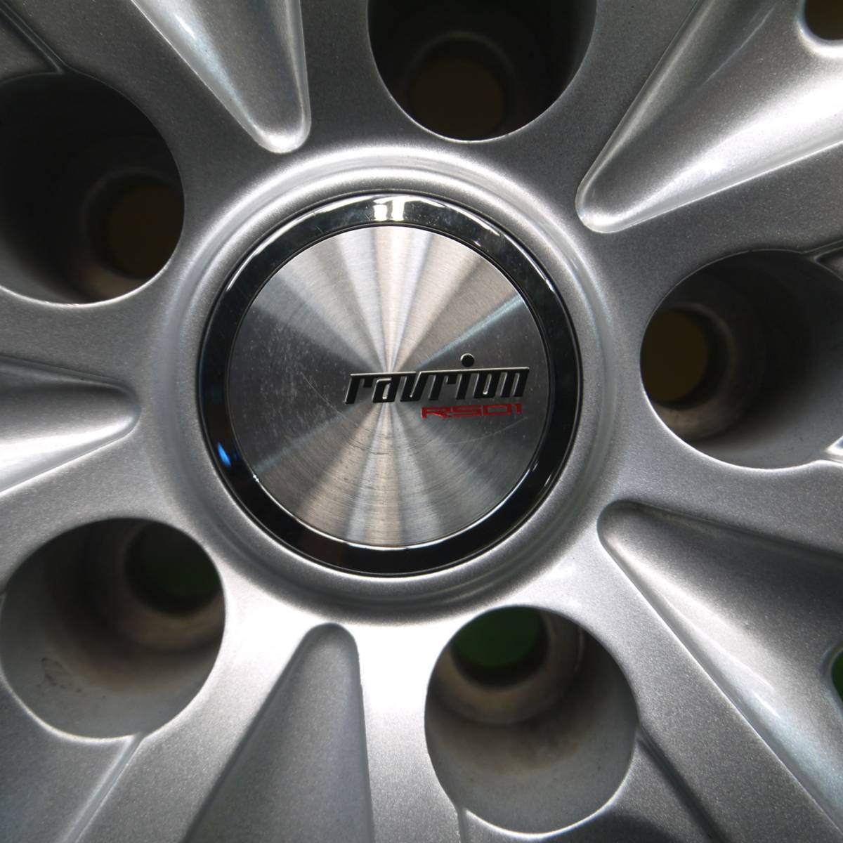 [送料無料] バリ溝！9分★スタッドレス 215/55R17 グッドイヤー アイスナビ6 ravrion RS01 PCD114.3/5H★4022013Hス