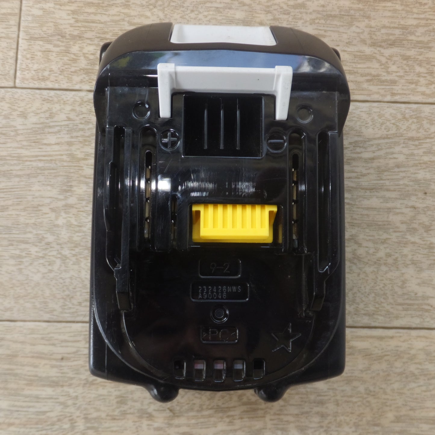 [送料無料] 美品★マキタ makita バッテリ BL1860B　DC18V 6.0Ah 108Wh Li-ion20　雪マーク(2)★