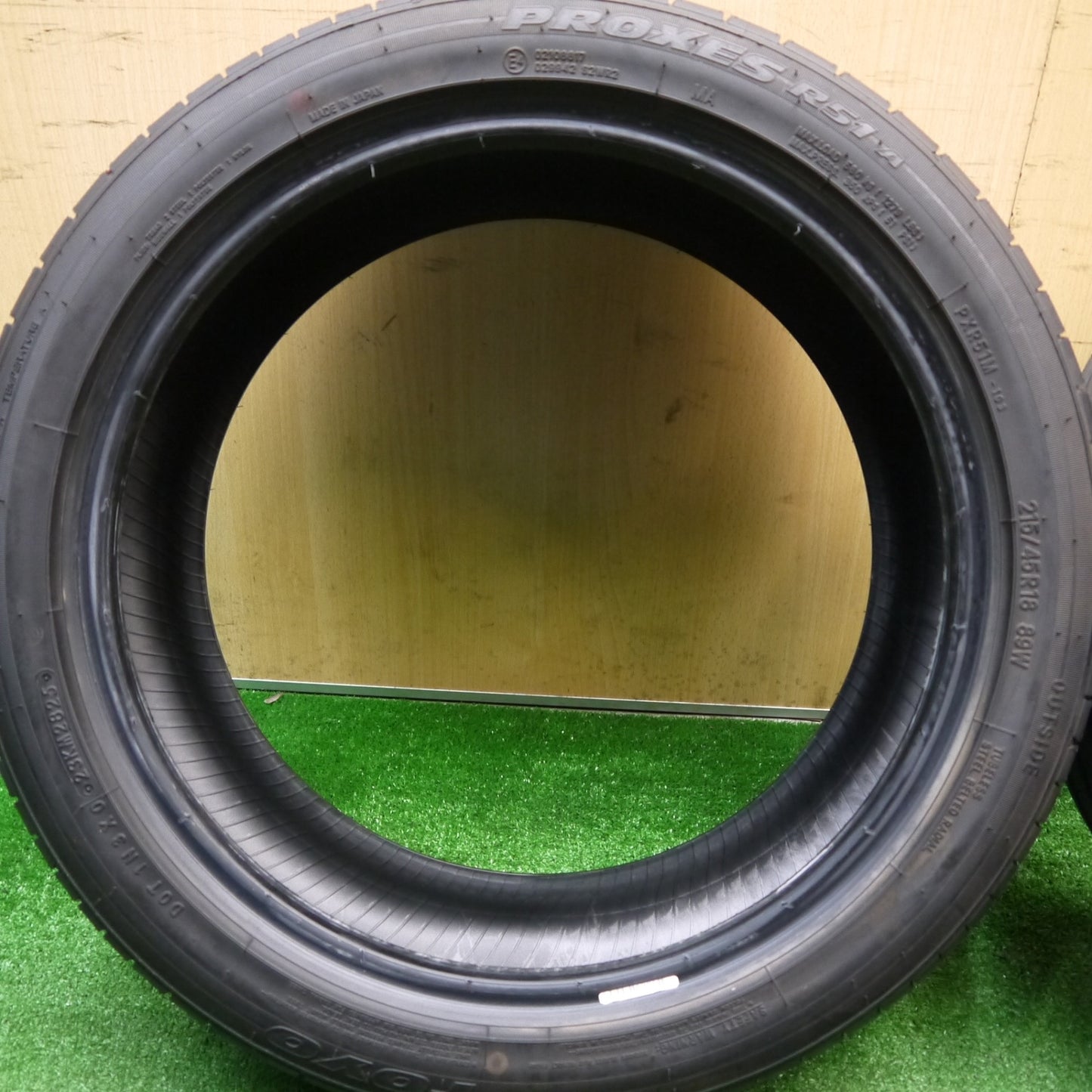 新車外し！25年★215/45R18 トーヨー プロクセス R51A タイヤ 18インチ マツダ3 SAI エクシーガ アクセラ スポーツ 等★5120308Hノタ